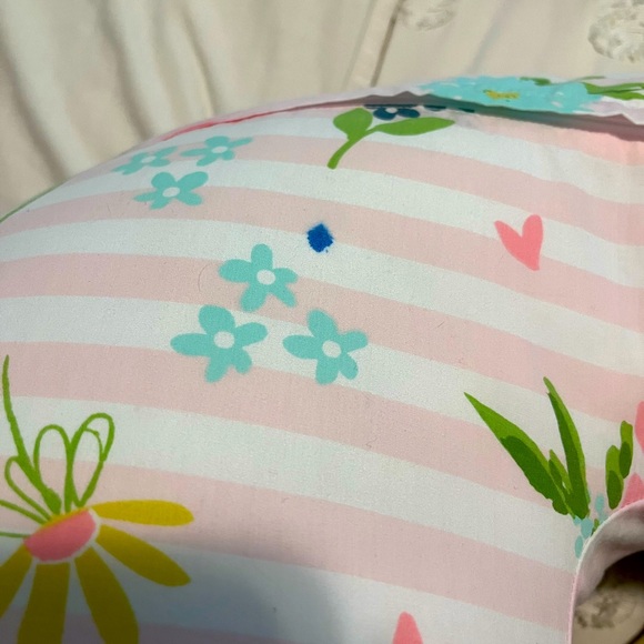 Boppy pillow + cover - Picture 2 of 2